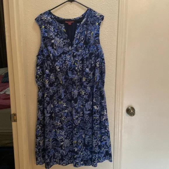Jessica London | Dresses | Jessica London Floral Navy Dress Size 24 | Poshmark Jessica London | Dresses | Jessica London Floral Navy Dress Size 24 | Poshmark